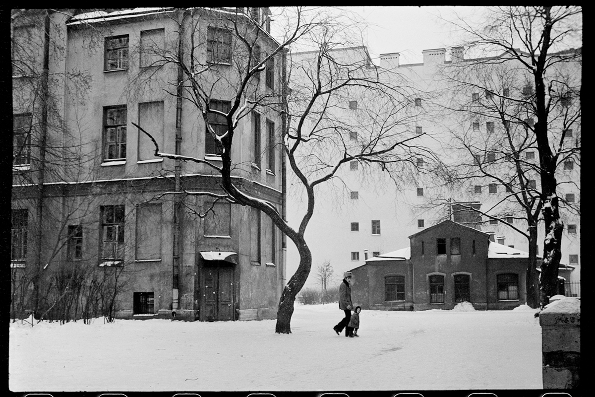 Twеrskaja Uliza, Leningrad, 1978 © Mascha Iwaschinzowa