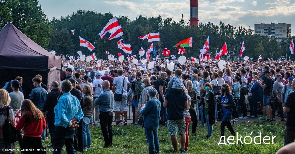 Weiß-Rot-Weiß ist der Protest