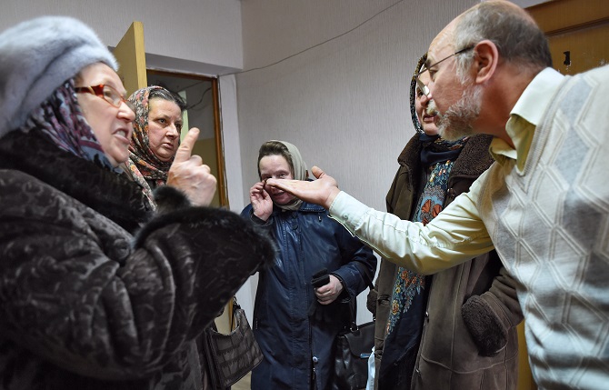 Erhitzte Gemüter beim Treffen mit dem Investor in Bogoljubowo / Foto © Kristina Kormilizyna/Kommersant