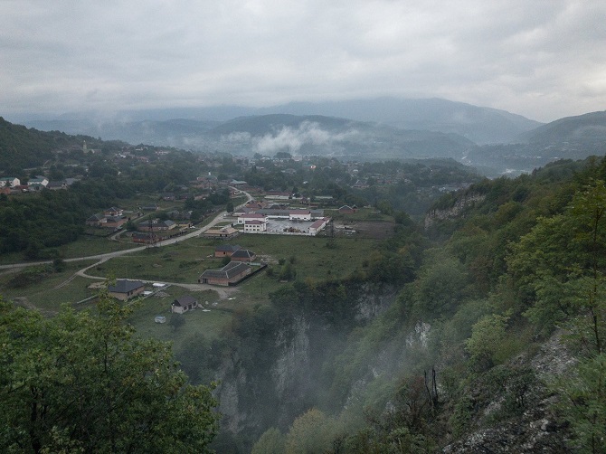 Das tschetschenische Dorf Tschatoi im September 2018 / Foto © Dmitry Markov für Meduza