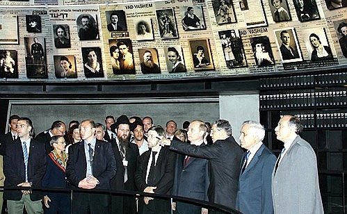 Bereits im Jahr 2005 besuchte Putin die Gedenkstätte in Yad Vashem / Foto © kremlin.ru