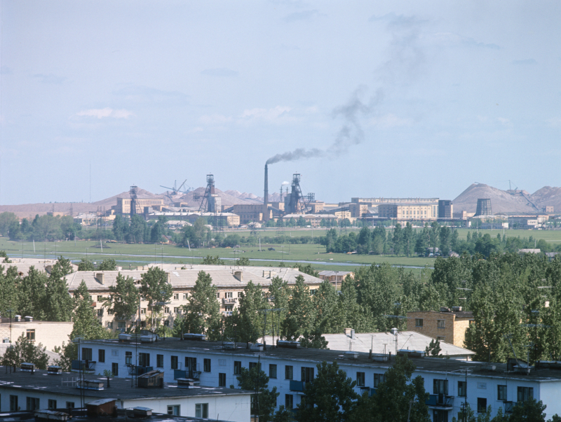 Eine Produktionsstätte des Kalikombinats, heute OAO Belaruskali, am Rande von Soligorsk, 1974 / Foto © U. Iwanow/sputnikimages