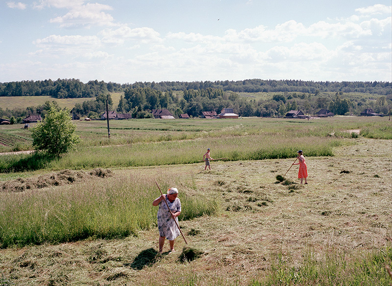 Im Dorf Bogorodizkoje (aus der Serie Beshin Lug, 2004)
