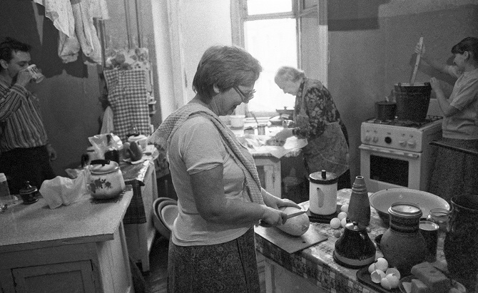 Die Zuwanderer vom Land brachten ihre dörflichen Traditionen mit in die Städte – Foto © Oleg Iwanow/ITAR-TASS, 1988